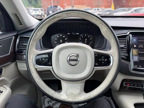 Used 2016 Volvo XC90 T6 Momentum w/ Vision Package AWD/4WD image 13