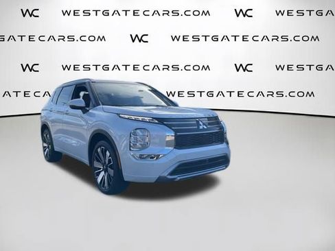 New 2025 Mitsubishi Outlander SEL image 2