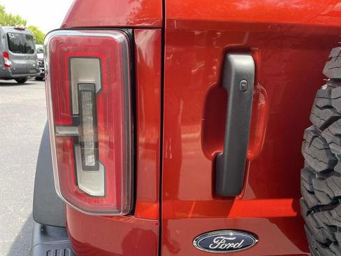 Used 2023 Ford Bronco Badlands AWD/4WD image 35