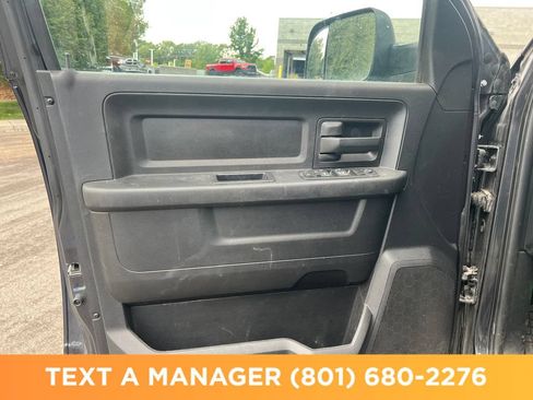 Used 2016 RAM 3500 Tradesman w/ Chrome Appearance Group AWD/4WD image 9