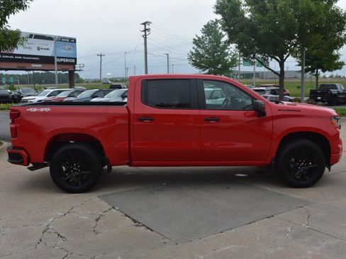 New 2026 Chevrolet Silverado 1500 Custom w/ LPO, Dark Essentials Package AWD/4WD image 4