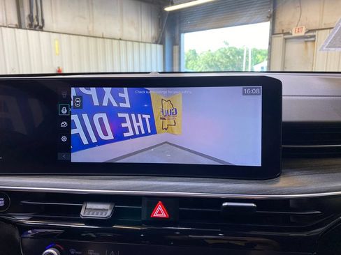 Used 2025 Kia K5 EX FWD image 43
