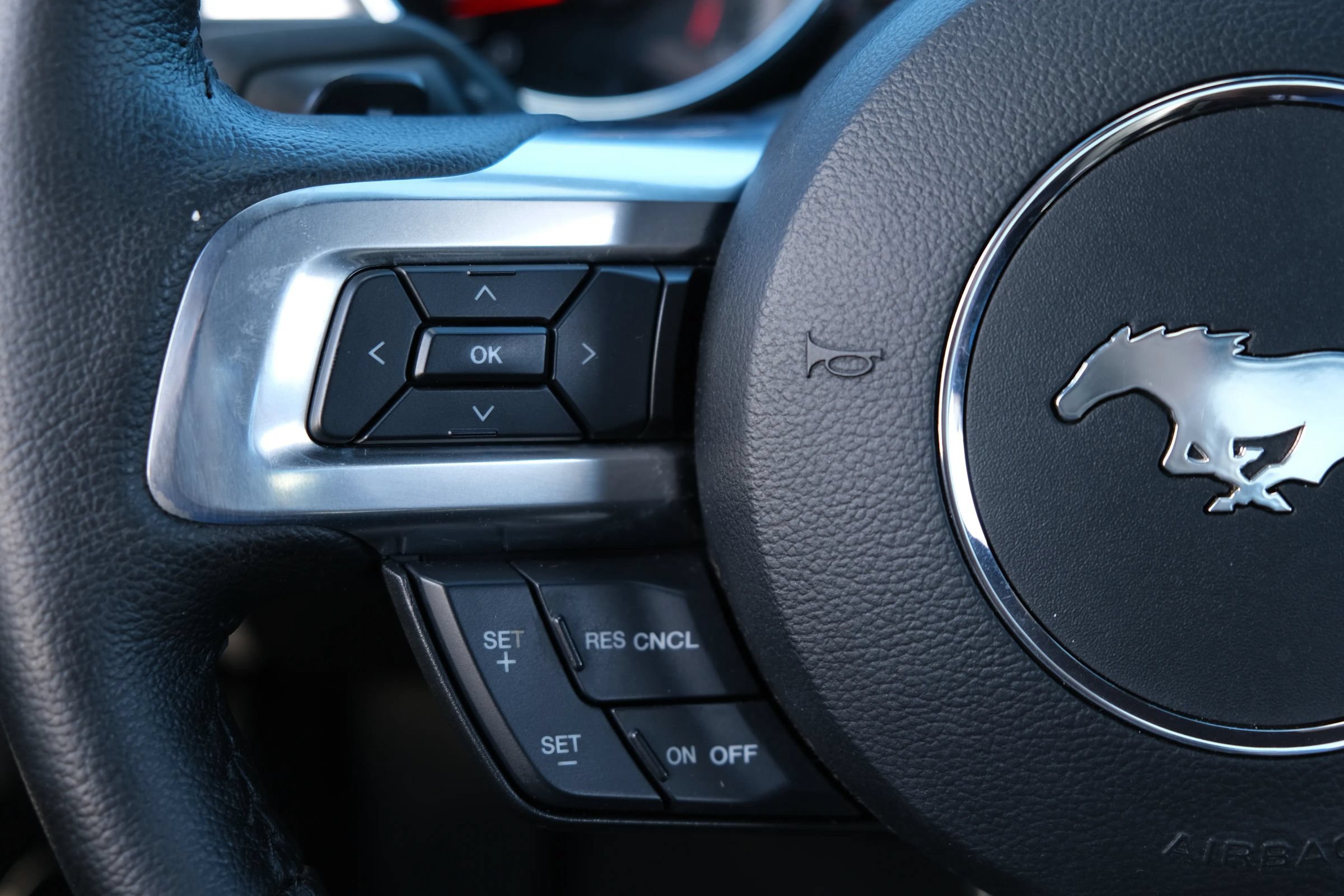 Used 2015 Ford Mustang Premium RWD image 20