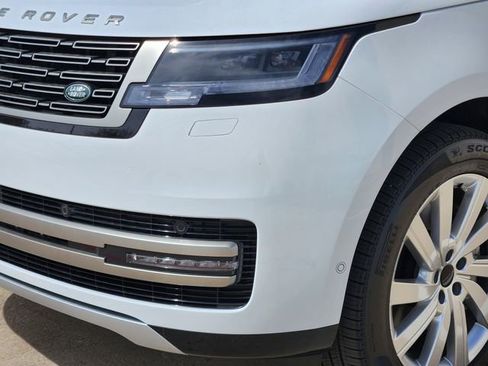New 2026 Land Rover Range Rover SE AWD/4WD image 5