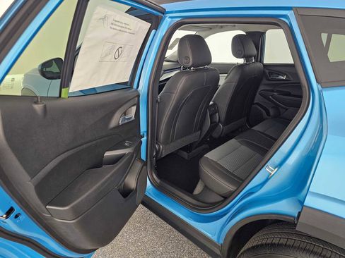 New 2026 Chevrolet Trax LT w/ Driver Confidence Package image 15