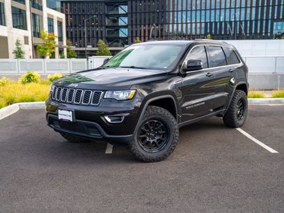 Used 2020 Jeep Grand Cherokee Laredo