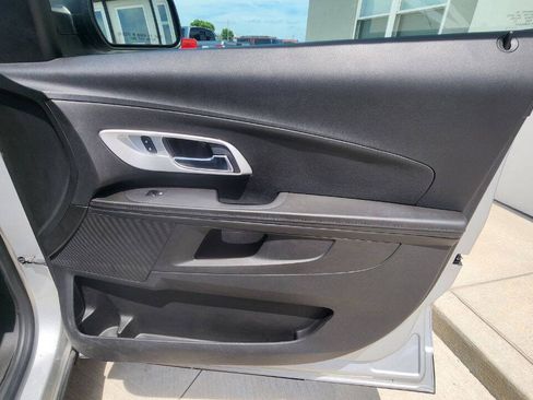 Used 2015 Chevrolet Equinox LS FWD image 16