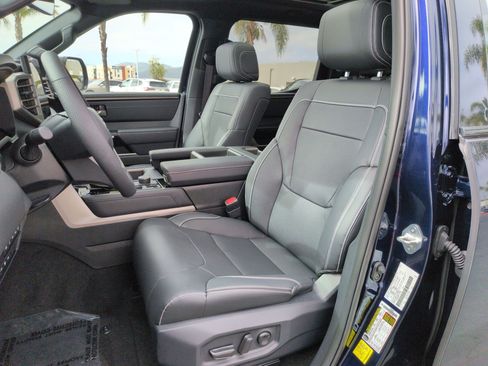 Used 2026 Toyota Tundra Limited AWD/4WD image 16