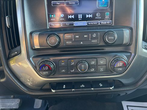 Used 2018 Chevrolet Silverado 2500 LT w/ All Star Edition image 31