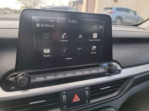 Used 2020 Kia Forte LXS FWD image 18