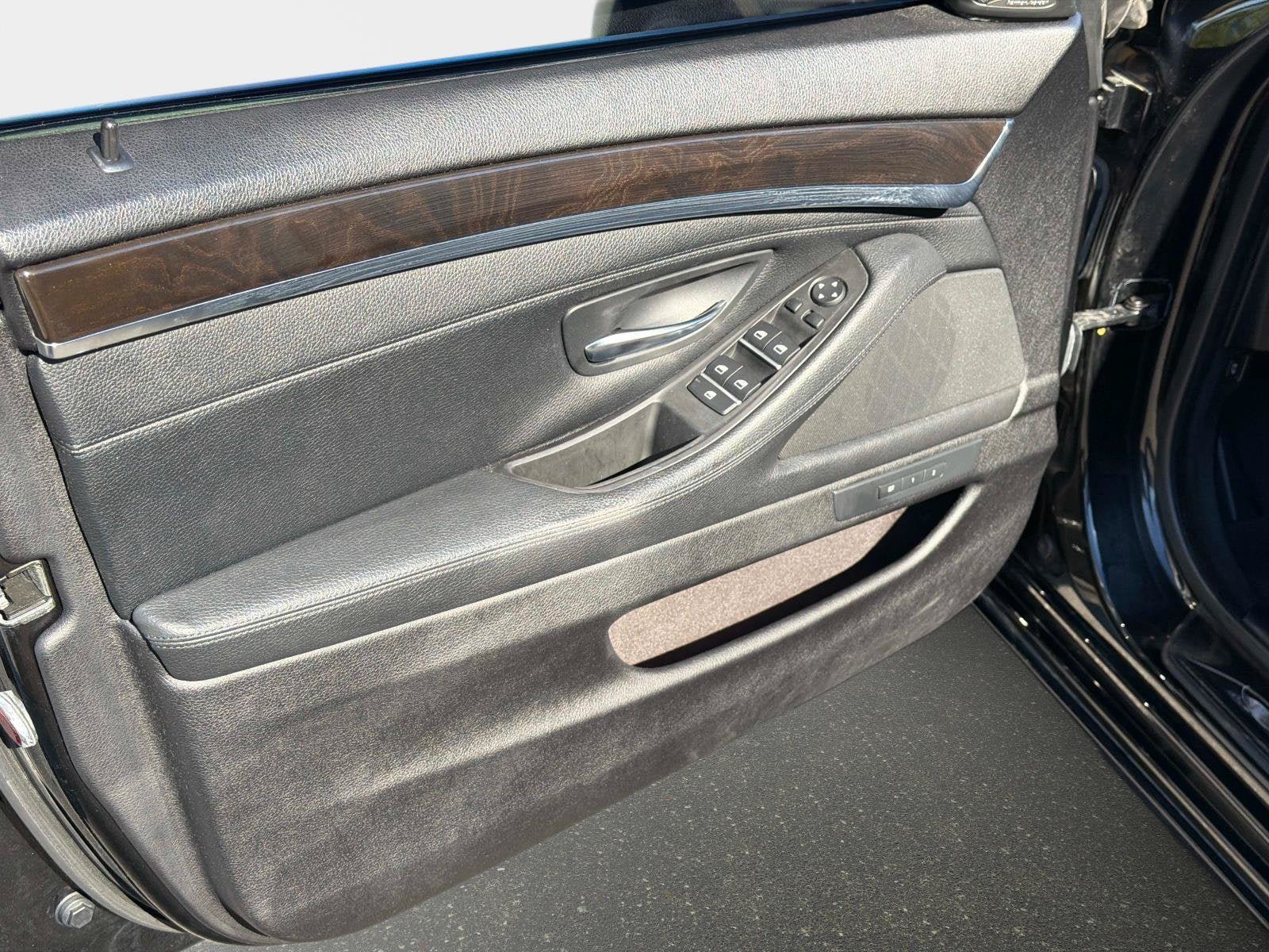 Used 2016 BMW 535i Sedan RWD image 16