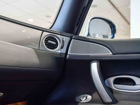 Used 2002 BMW Z8 image 38