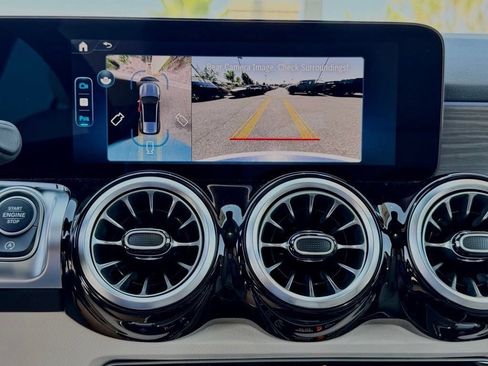 New 2026 Mercedes-Benz GLB 250 image 25