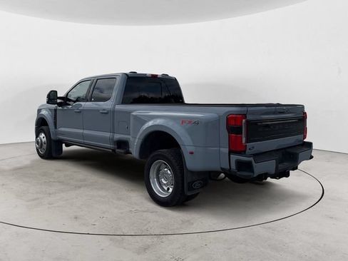 Certified 2025 Ford F450 Platinum w/ FX4 Off-Road Package AWD/4WD image 3