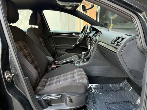 Used 2017 Volkswagen GTI S FWD image 17