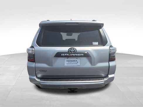 Used 2024 Toyota 4Runner TRD Off-Road AWD/4WD image 4