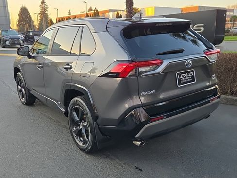 Used 2020 Toyota RAV4 XSE image 3