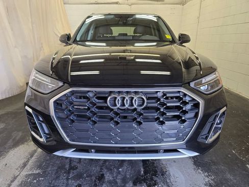 Used 2023 Audi Q5 2.0T Premium w/ Convenience Package AWD/4WD image 3
