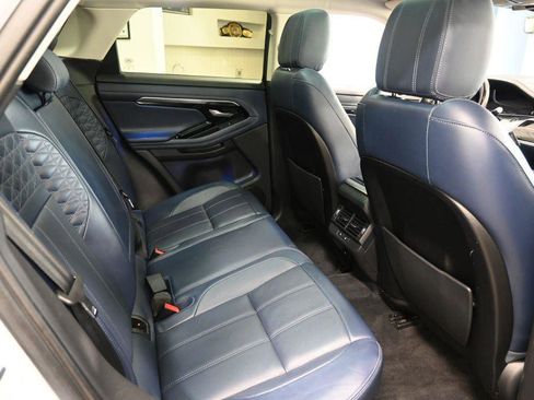 Used 2020 Land Rover Range Rover Evoque SE AWD/4WD image 19