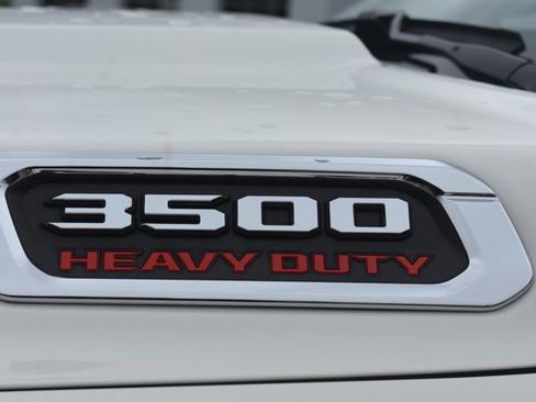 Used 2024 RAM 3500 Laramie AWD/4WD image 12