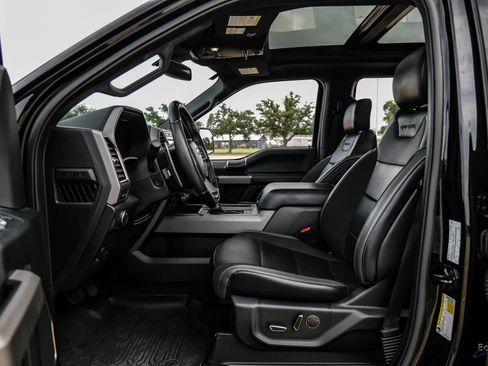 Used 2019 Ford F150 Raptor w/ Equipment Group 802A Luxury AWD/4WD image 36