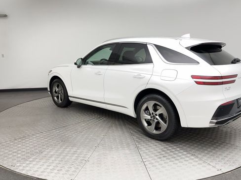 Certified 2026 Genesis GV70 2.5T Select image 4