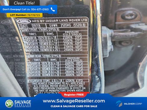 Used 2019 Land Rover Discovery Sport SE image 16