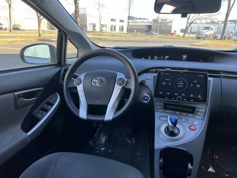 Used 2012 Toyota Prius Three FWD image 11