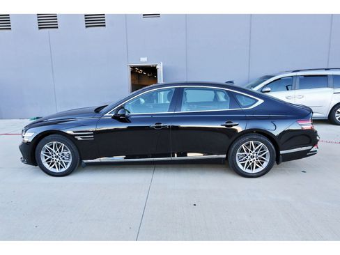 Used 2025 Genesis G80 2.5T image 5