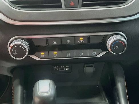 Used 2025 Nissan Altima 2.5 SR FWD image 15