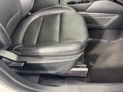 Used 2020 Ford Escape SEL image 34