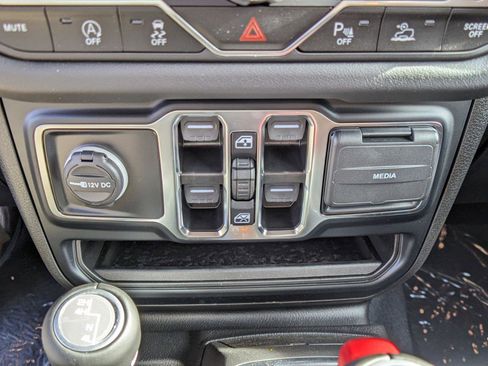 New 2024 Jeep Wrangler Sahara w/ Safety Group image 21