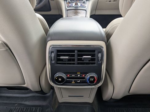 Used 2019 Lincoln Continental Reserve image 22