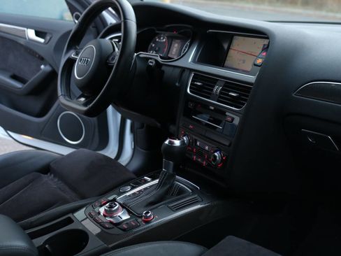 Used 2013 Audi S4 Prestige image 30