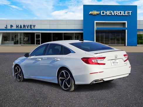 Used 2021 Honda Accord Sport image 6