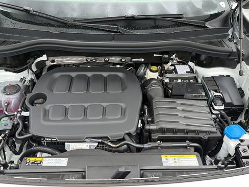 New 2026 Volkswagen Tiguan SE R-Line FWD image 31