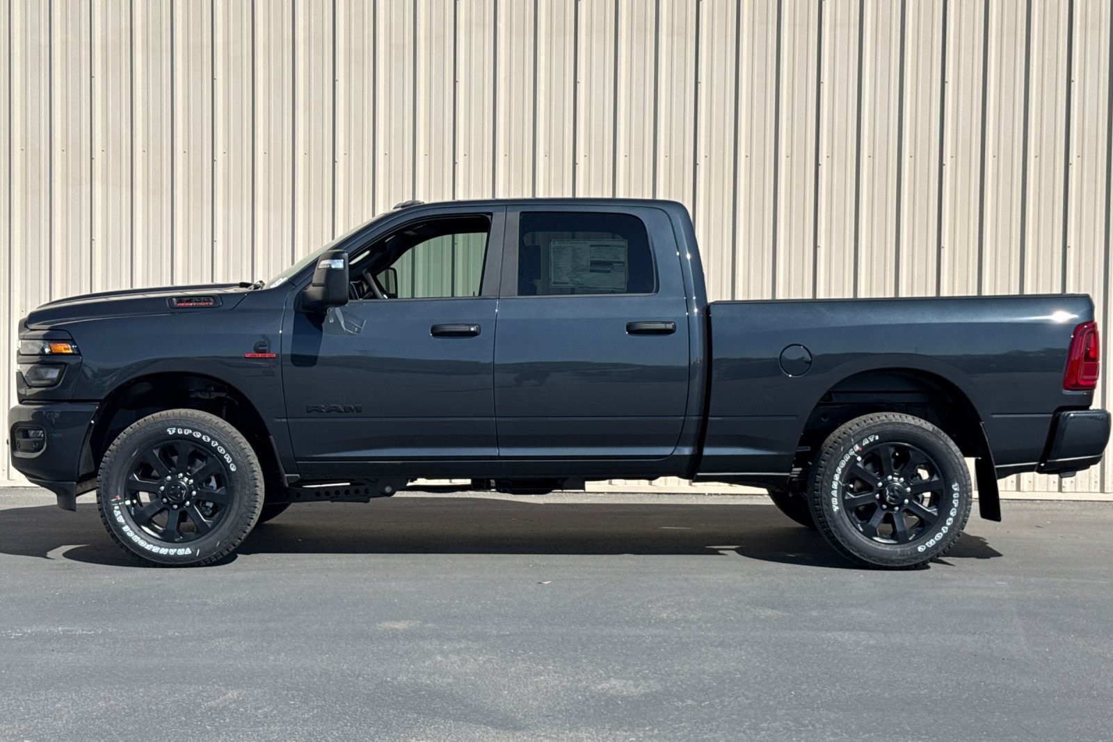 New 2026 RAM 3500 Big Horn AWD/4WD image 13