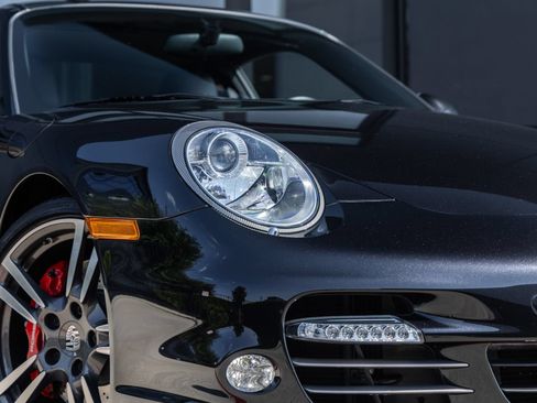 Used 2013 Porsche 911 Turbo AWD/4WD image 21
