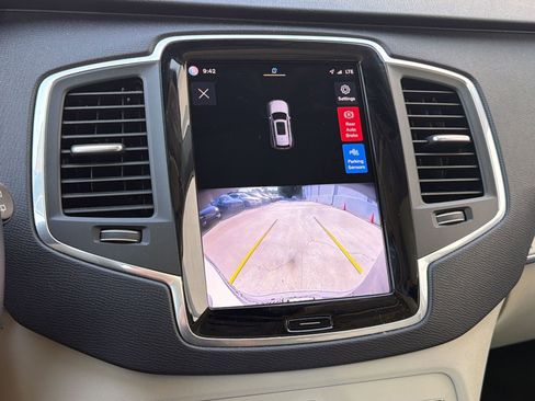 Used 2024 Volvo XC90 B5 Core w/ Protection Package Premier AWD/4WD image 26