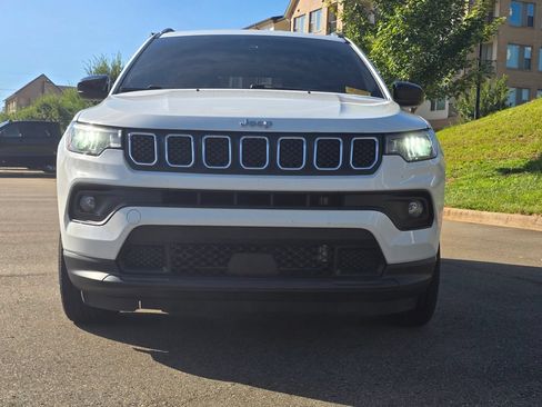 Used 2024 Jeep Compass Latitude AWD/4WD image 5