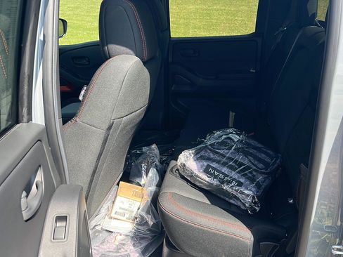 New 2026 Nissan Frontier PRO-4X w/ Pro-4x Convenience Package image 11