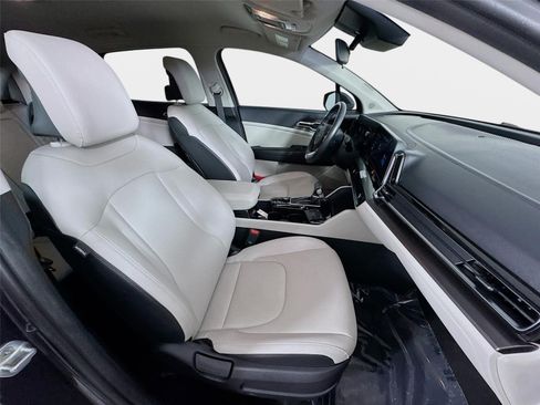 Certified 2023 Kia Sportage EX FWD image 28