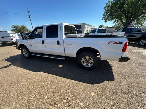 Used 2015 Ford F250 XLT w/ XLT Value Package image 2