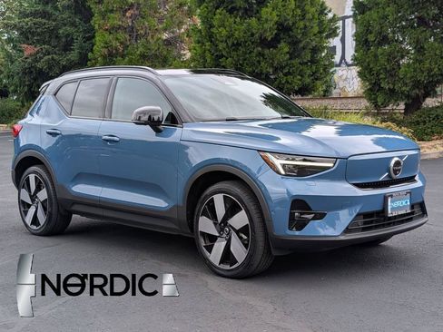 Used 2023 Volvo XC40 Recharge Ultimate w/ Protection Package Premier AWD/4WD image 1