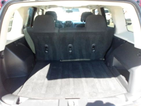 Used 2014 Jeep Patriot Latitude image 13