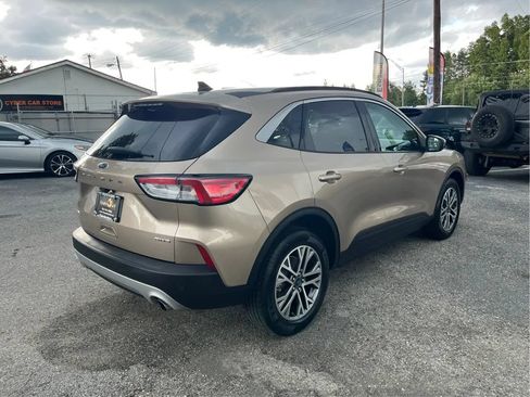 Used 2021 Ford Escape SEL AWD/4WD image 5