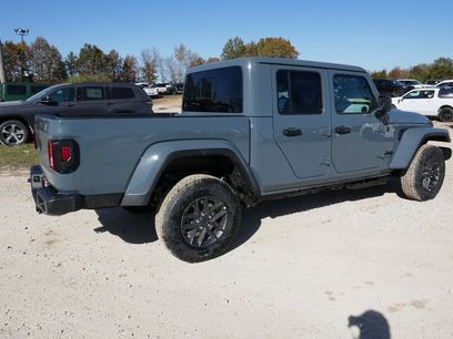 New 2026 Jeep Gladiator Sport