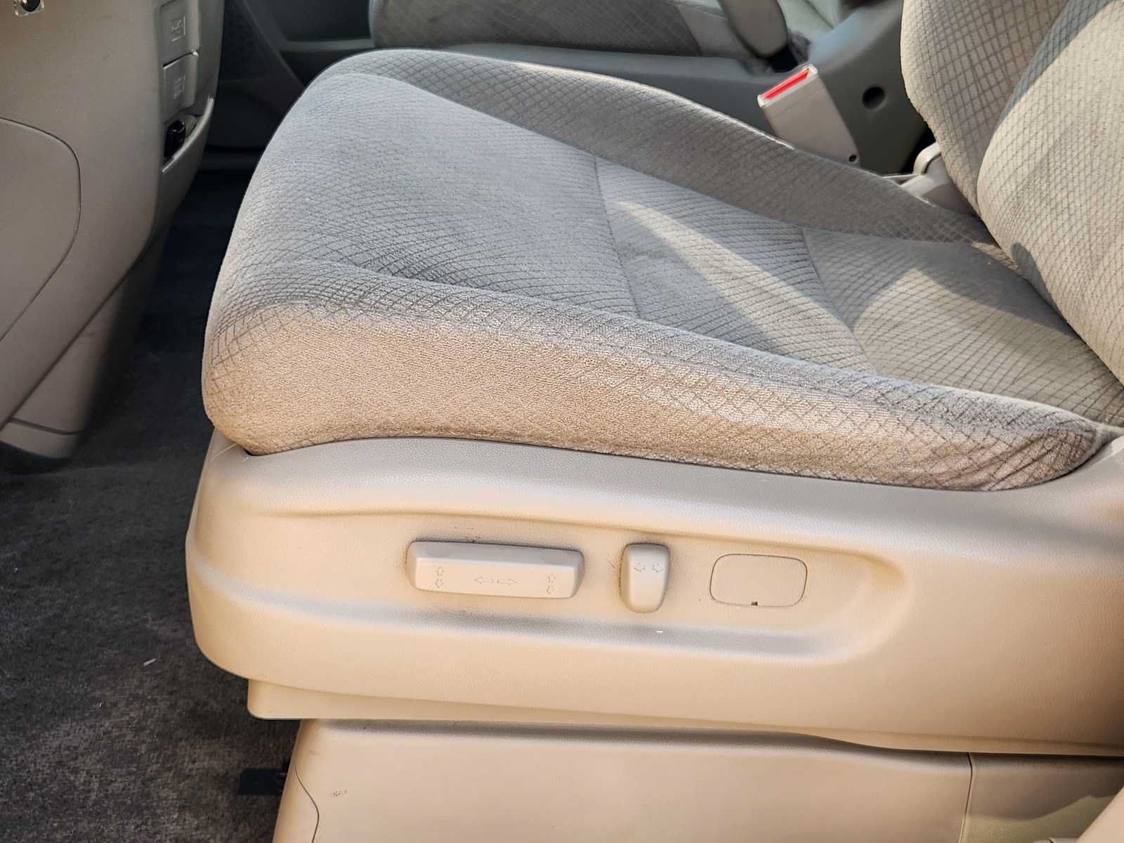 Used 2015 Honda Odyssey LX image 22