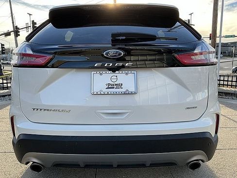 Used 2024 Ford Edge Titanium w/ Equipment Group 301A image 9
