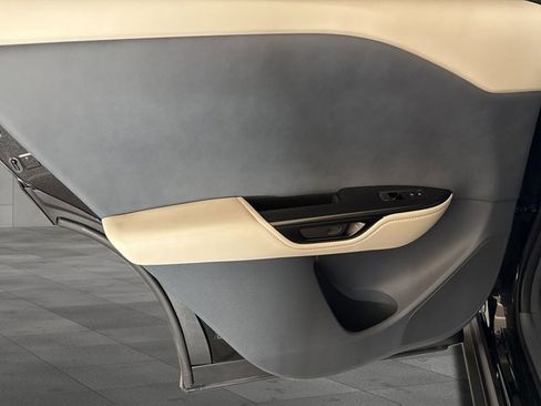 Certified 2025 Lexus RZ 300e w/ Accessory Package (Z1) image 22